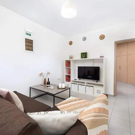 Apartment Panormitis House Semi-basement